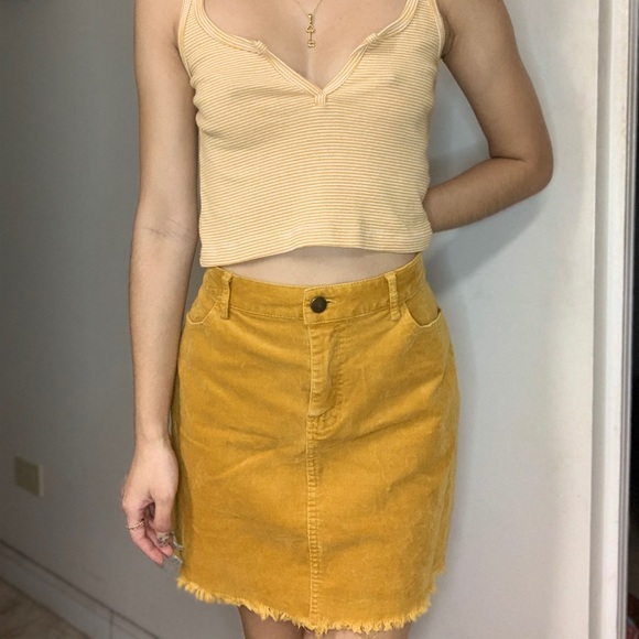 Forever 21 mustard corduroy skirt - Picture 3 of 8